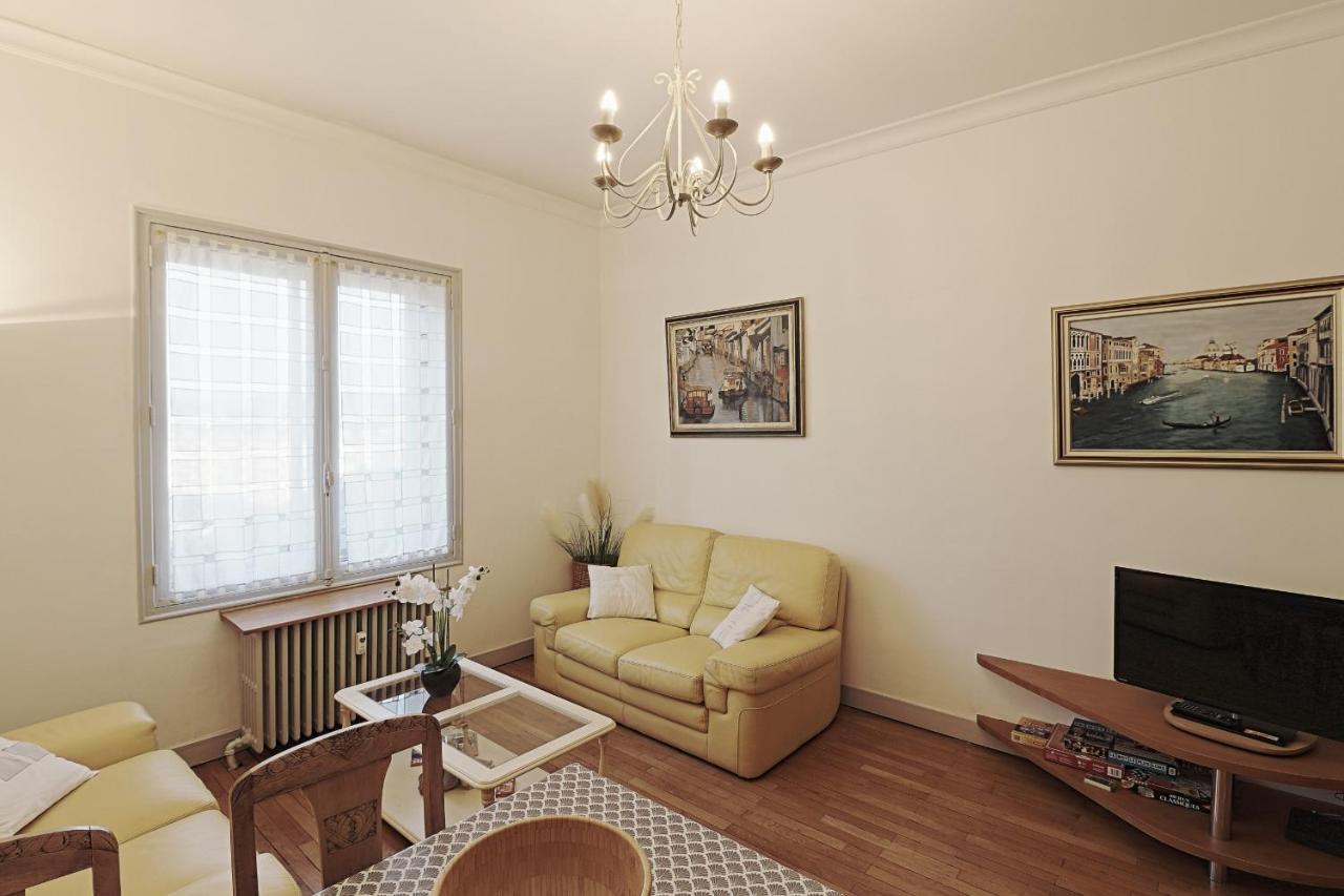 Le Family Lodge 2 Chambres 4 Personnes Classe 3 Etoiles Анси Экстерьер фото